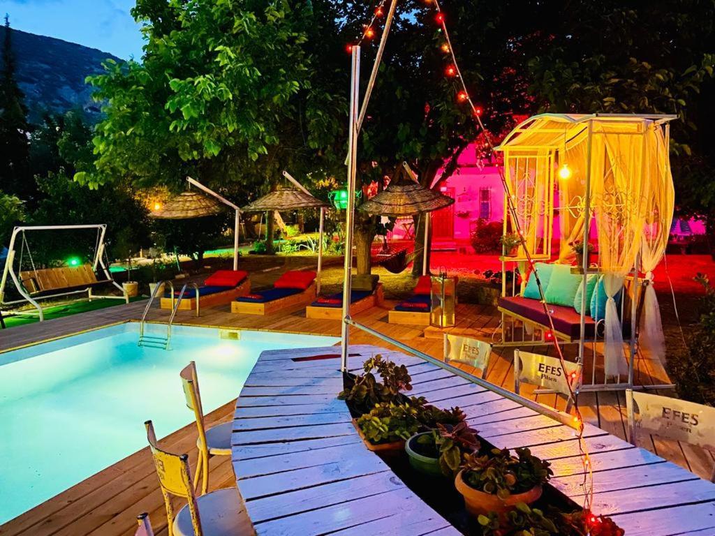 Mursel Garden Hotel Кушадасы Экстерьер фото