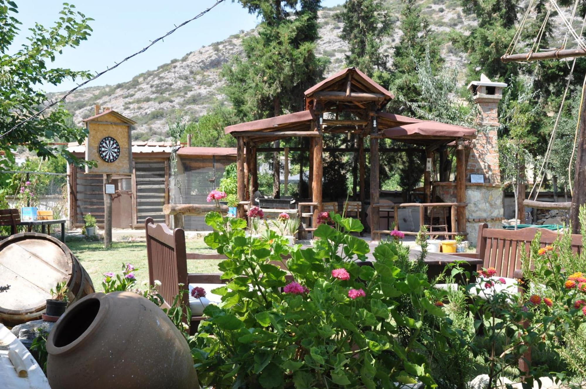 Mursel Garden Hotel Кушадасы Экстерьер фото